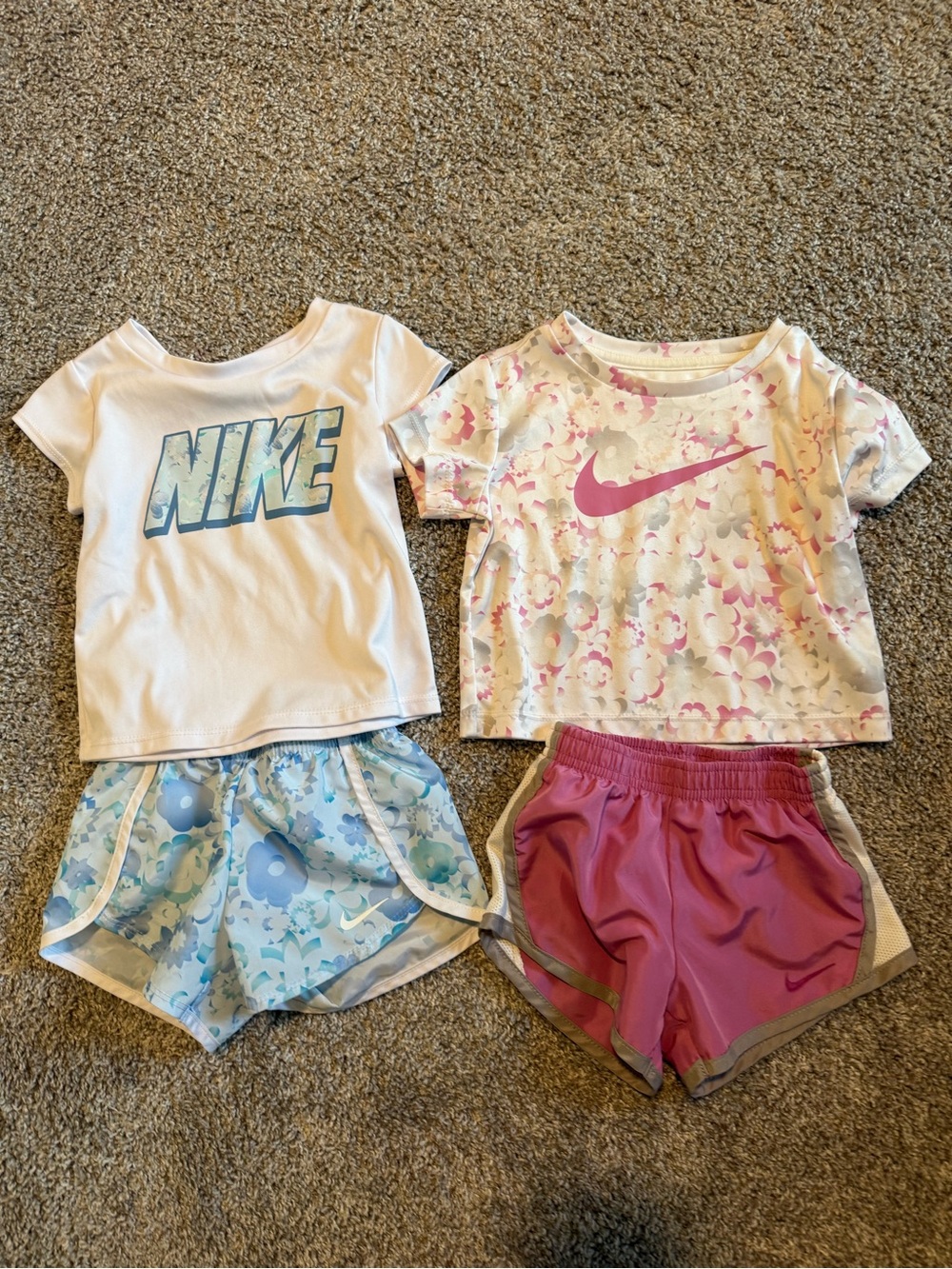 Toddler Girl’s Nike Outfits